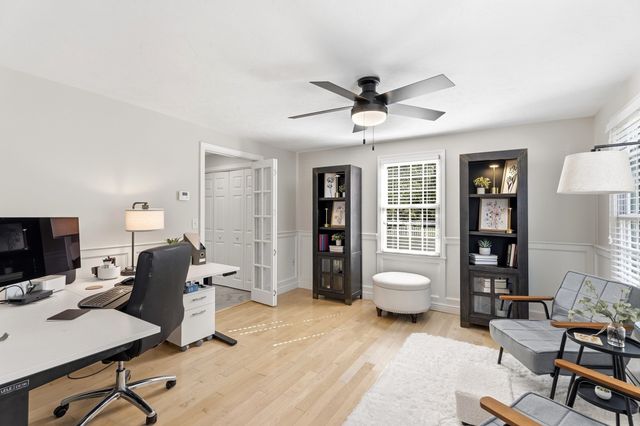 14 King Philip Path, Mendon, MA 01756