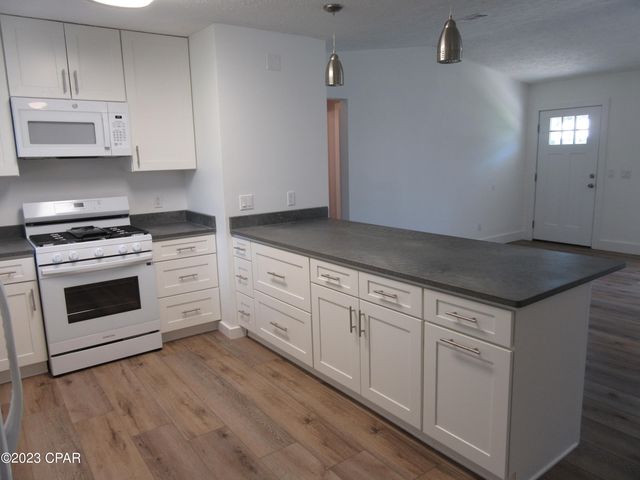 2602 W 12th Street, Panama City, FL 32401