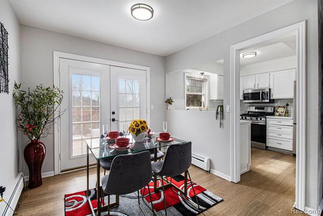 13428 Sequoia Lane, South Lyon, MI 48178