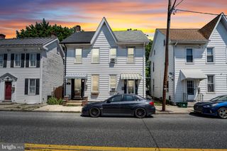 36 W SIMPSON STREET, Mechanicsburg, PA 17055