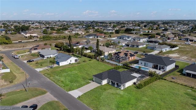 1417 NE 13th ST, Cape Coral, FL 33909