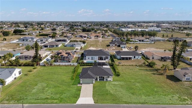 1417 NE 13th ST, Cape Coral, FL 33909