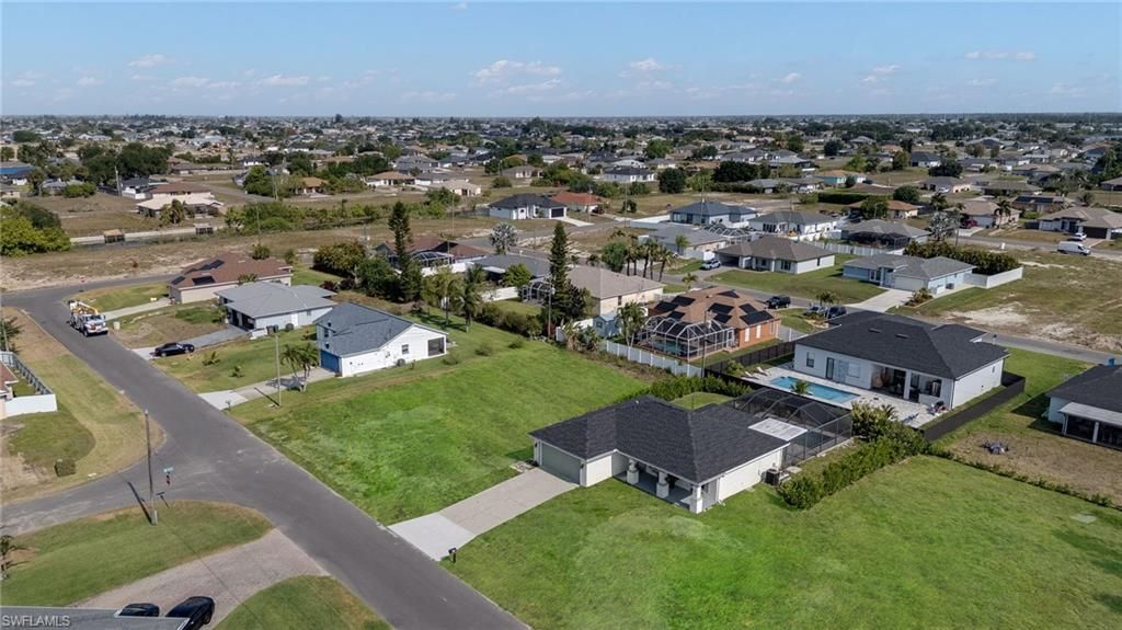 Image 10 of property listing at 1417 NE 13th ST, Cape Coral, FL 33909