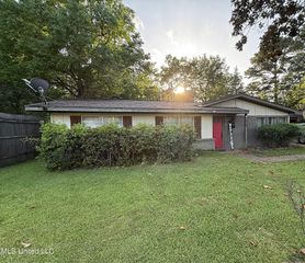 5709 Orchardview Drive, Jackson, MS 39211