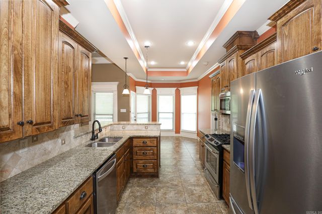 6009 HARDIN DR, Bryant, AR 72022