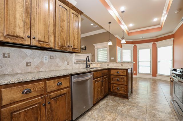 6009 HARDIN DR, Bryant, AR 72022