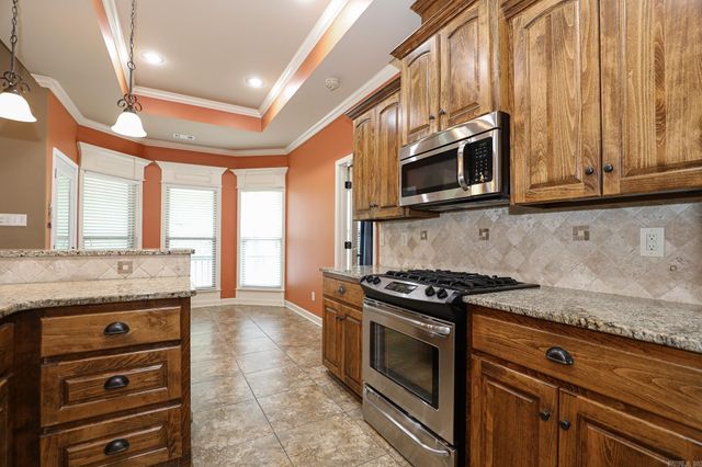 6009 HARDIN DR, Bryant, AR 72022