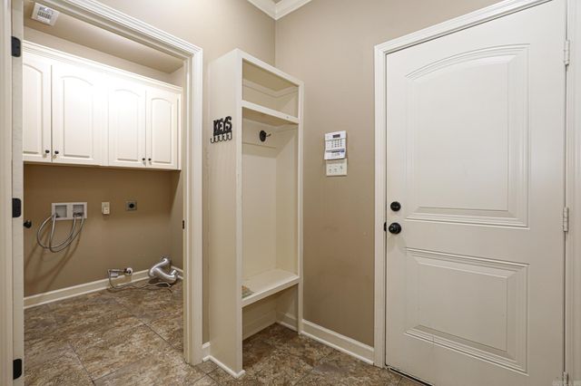 6009 HARDIN DR, Bryant, AR 72022