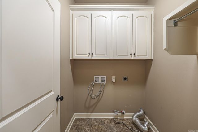 6009 HARDIN DR, Bryant, AR 72022