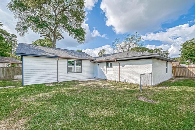 9830 Degas Lane, Houston, TX 77016