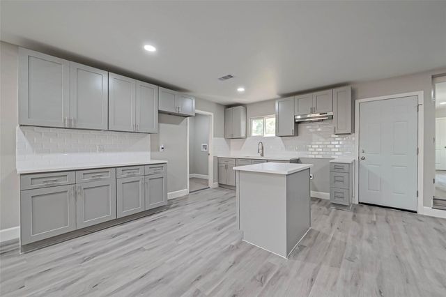 9830 Degas Lane, Houston, TX 77016