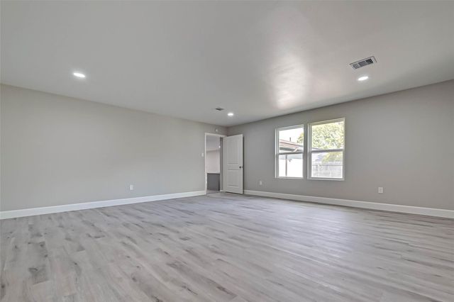 9830 Degas Lane, Houston, TX 77016