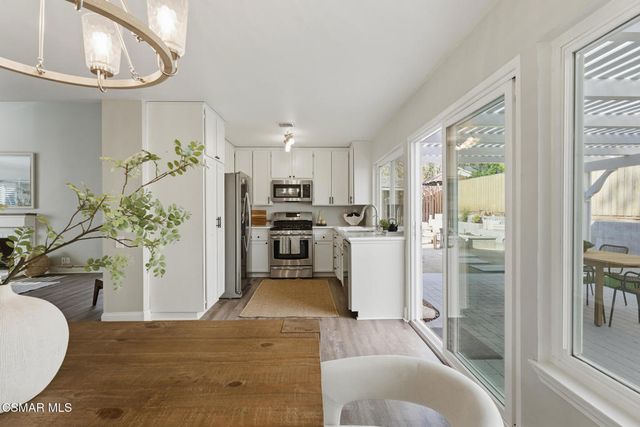 1860 Wychoff Avenue, Simi Valley, CA 93063