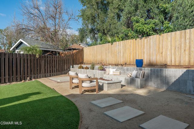 1860 Wychoff Avenue, Simi Valley, CA 93063