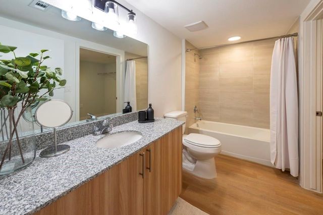 18036 Park Row Blvd 1602, Houston, TX 77084