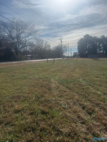 7684 Wall Triana Hwy, Harvest, AL 35749