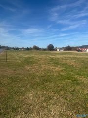 7684 Wall Triana Hwy, Harvest, AL 35749