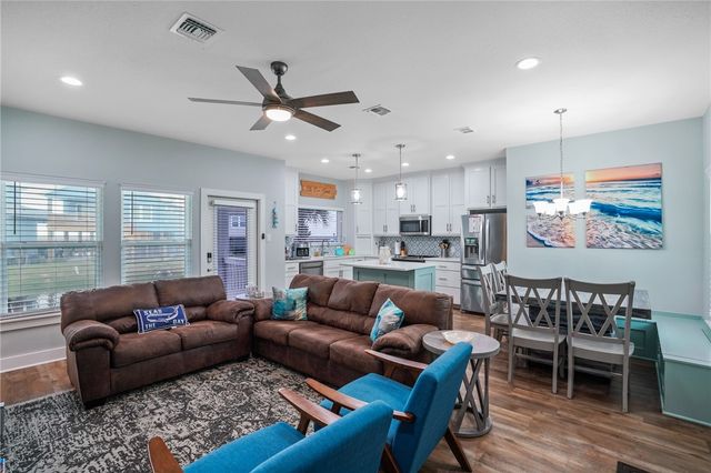 162 La Concha Blvd 30, Port Aransas, TX 78373