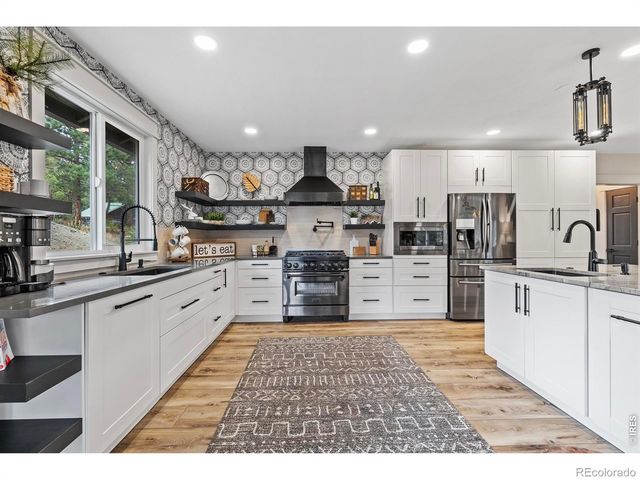 370 Big Boulder Drive, Estes Park, CO 80517