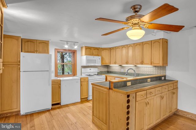 525 ANDERSONTOWN ROAD, Dover, PA 17315