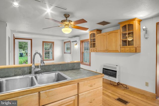 525 ANDERSONTOWN ROAD, Dover, PA 17315
