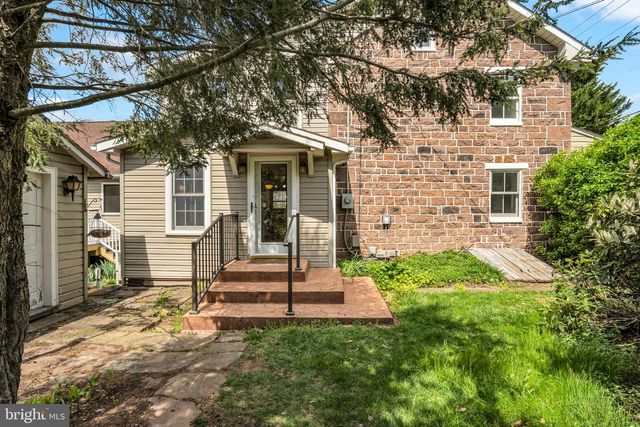 525 ANDERSONTOWN ROAD, Dover, PA 17315