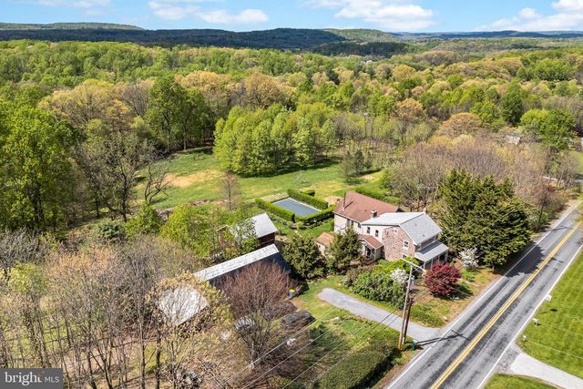 525 ANDERSONTOWN ROAD, Dover, PA 17315