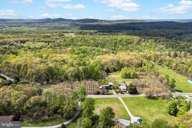 525 ANDERSONTOWN ROAD, Dover, PA 17315