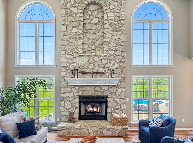 18 Forest Hills Drive, Washington, MO 63090