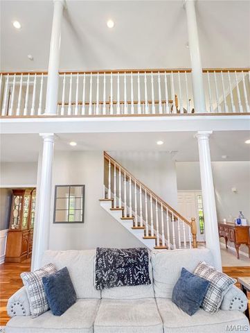 18 Forest Hills Drive, Washington, MO 63090