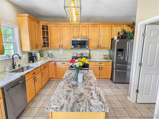 18 Forest Hills Drive, Washington, MO 63090