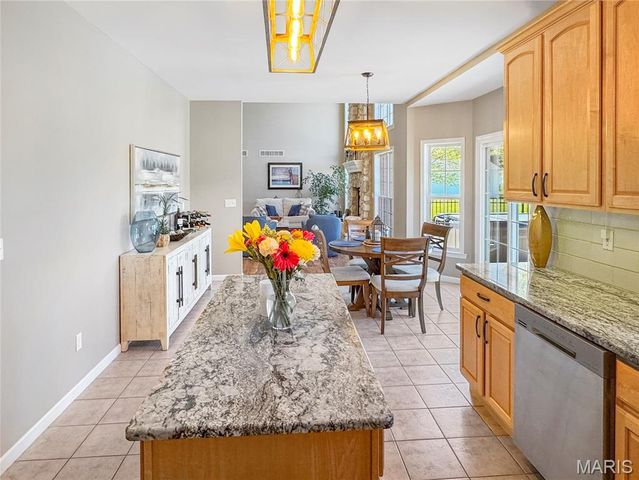 18 Forest Hills Drive, Washington, MO 63090