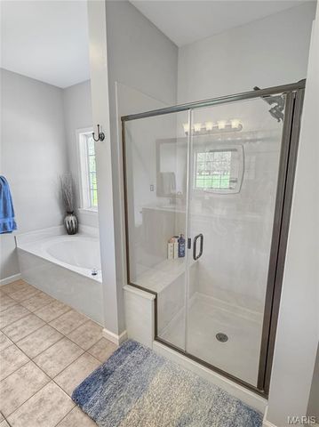 18 Forest Hills Drive, Washington, MO 63090