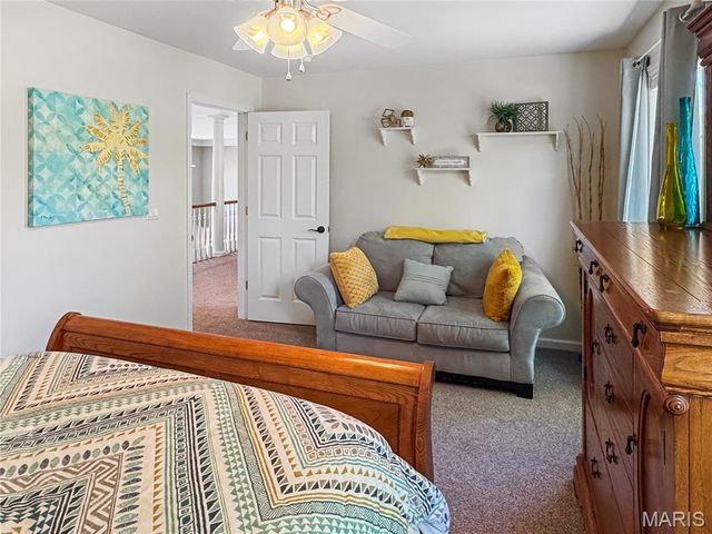 18 Forest Hills Drive, Washington, MO 63090