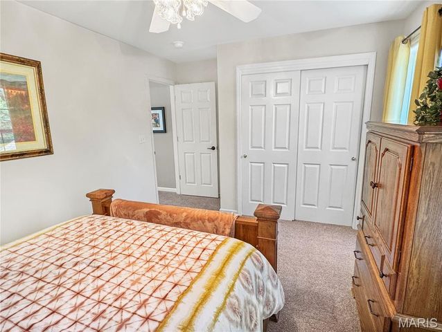 18 Forest Hills Drive, Washington, MO 63090