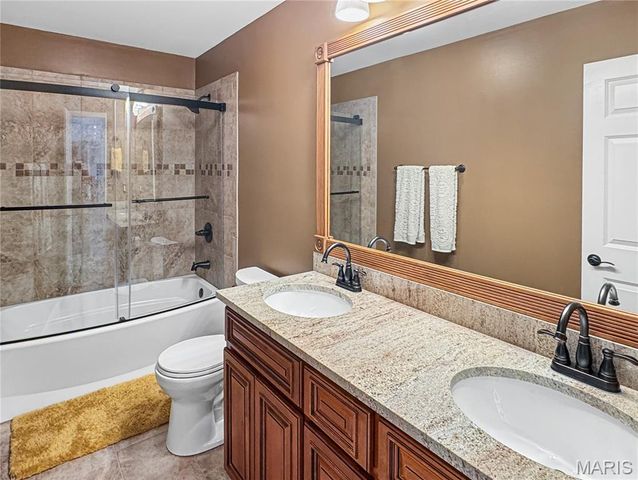 18 Forest Hills Drive, Washington, MO 63090