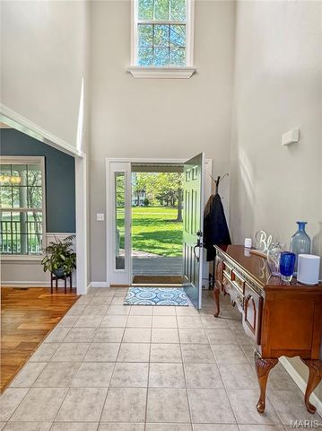 18 Forest Hills Drive, Washington, MO 63090
