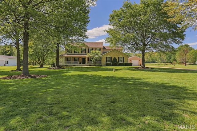 18 Forest Hills Drive, Washington, MO 63090