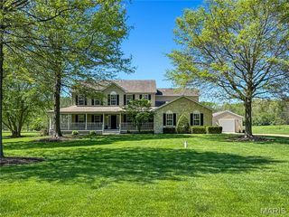 18 Forest Hills Drive, Washington, MO 63090