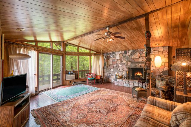 4189 Big Sky Trail, Indian River, MI 49749