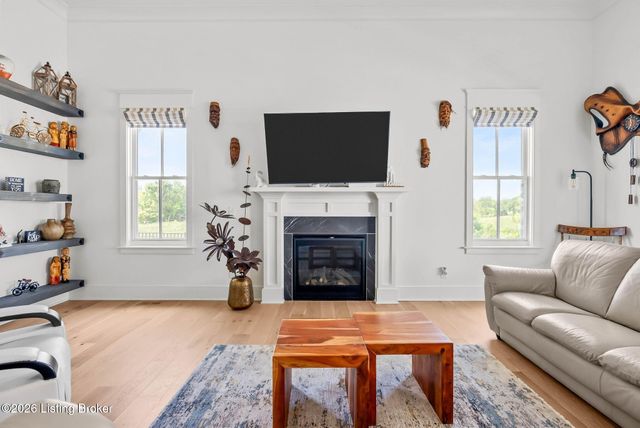 6005 Passionflower Dr, Prospect, KY 40059