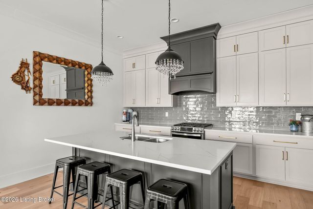 6005 Passionflower Dr, Prospect, KY 40059