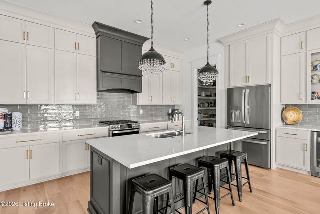 6005 Passionflower Dr, Prospect, KY 40059