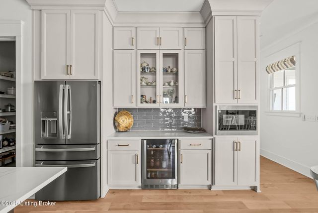 6005 Passionflower Dr, Prospect, KY 40059