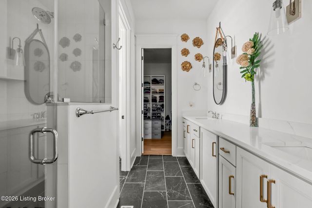 6005 Passionflower Dr, Prospect, KY 40059