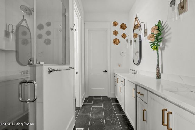 6005 Passionflower Dr, Prospect, KY 40059