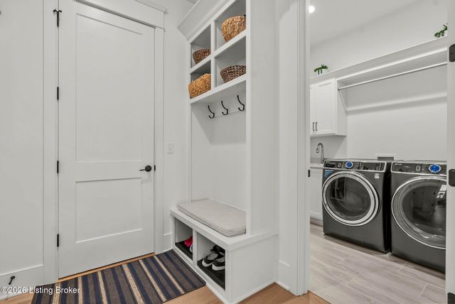 6005 Passionflower Dr, Prospect, KY 40059