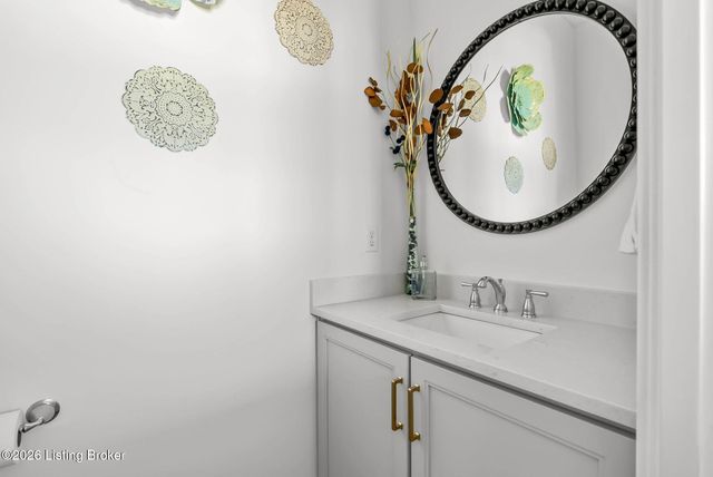 6005 Passionflower Dr, Prospect, KY 40059