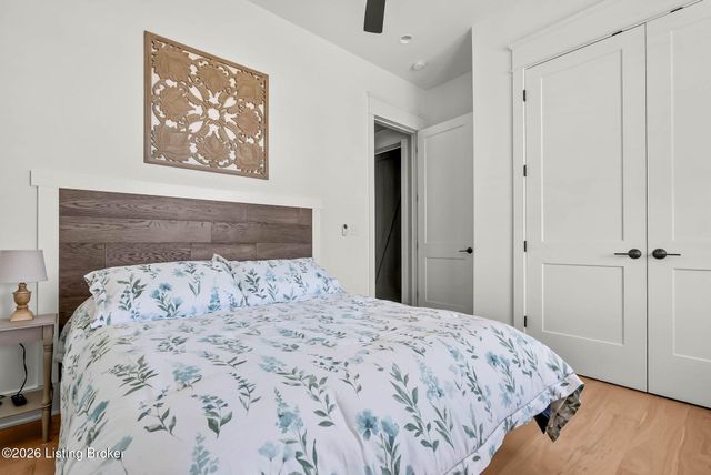 6005 Passionflower Dr, Prospect, KY 40059