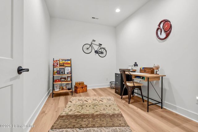 6005 Passionflower Dr, Prospect, KY 40059